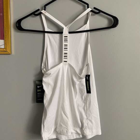 Dri-Fit Girls Nike Top - Picture 2 of 4